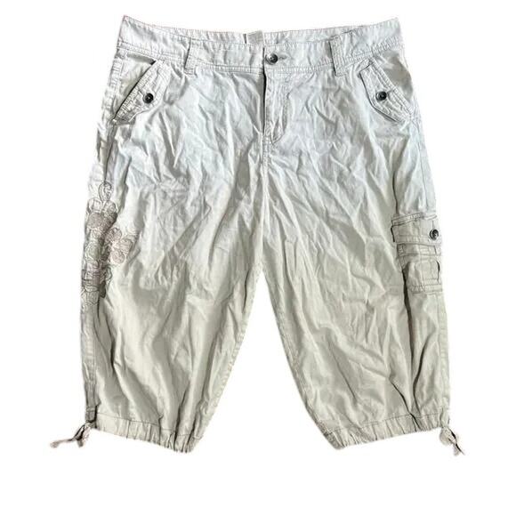 Sonoma Embroidered Floral Khaki Capri Cargo Pants Size 14 - Picture 1 of 6
